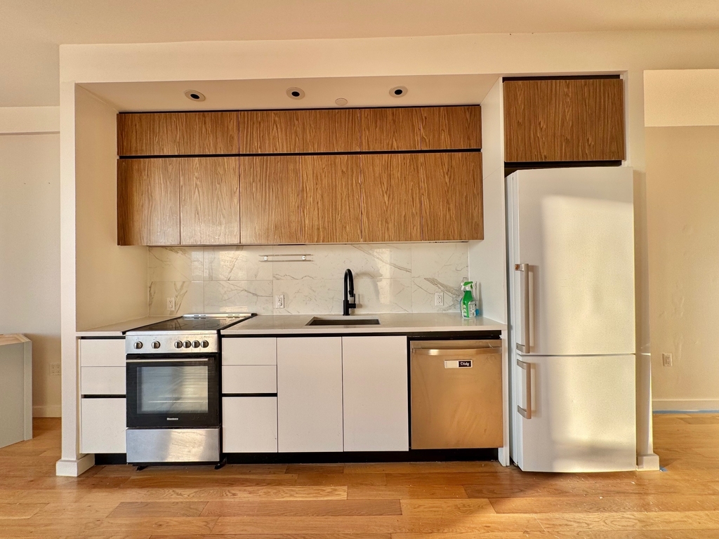 1326 Ocean Avenue - Photo 5