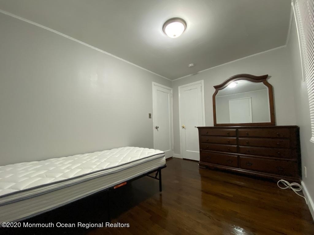 328 Jersey Avenue - Photo 14