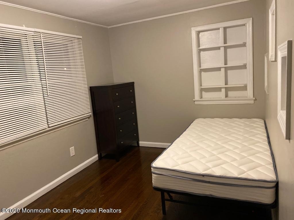 328 Jersey Avenue - Photo 17