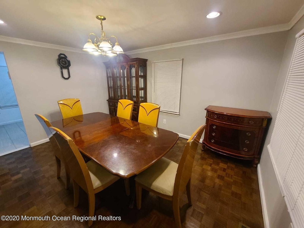 328 Jersey Avenue - Photo 5