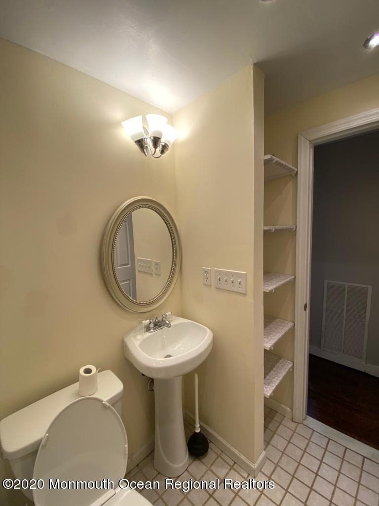 328 Jersey Avenue - Photo 12