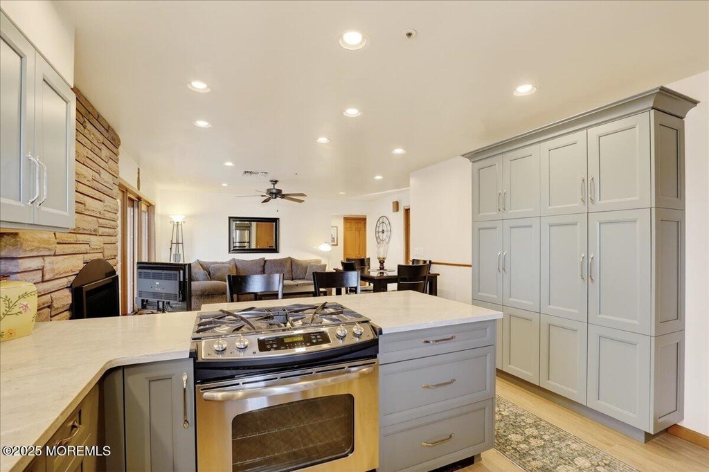 8 Ortley Avenue - Photo 14