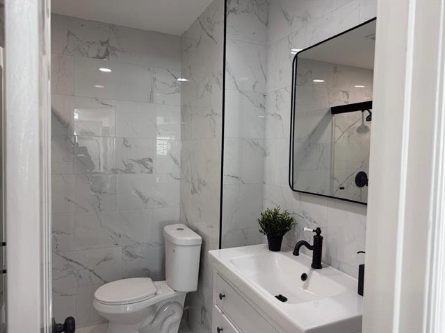 716 E Pecan Street - Photo 10