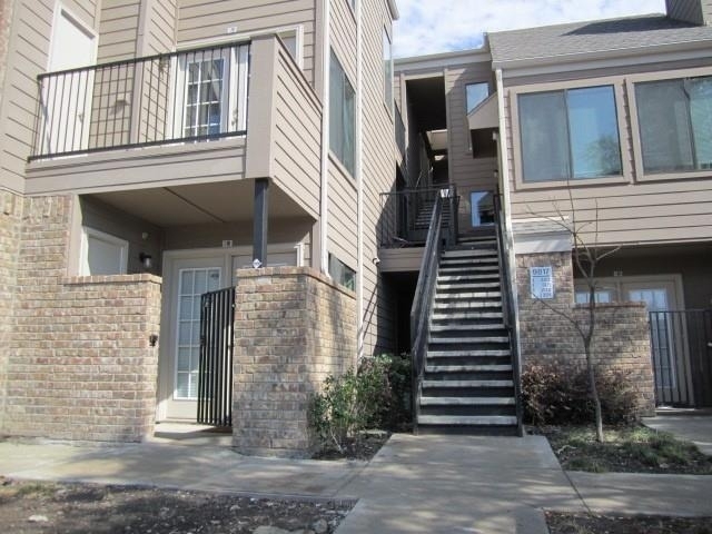 9813 Walnut Street - Photo 0