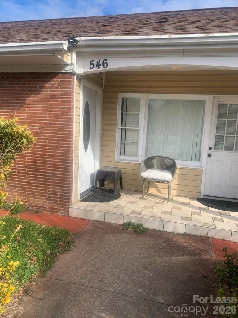 544 N Center Street - Photo 1