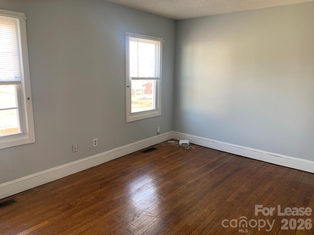 544 N Center Street - Photo 5
