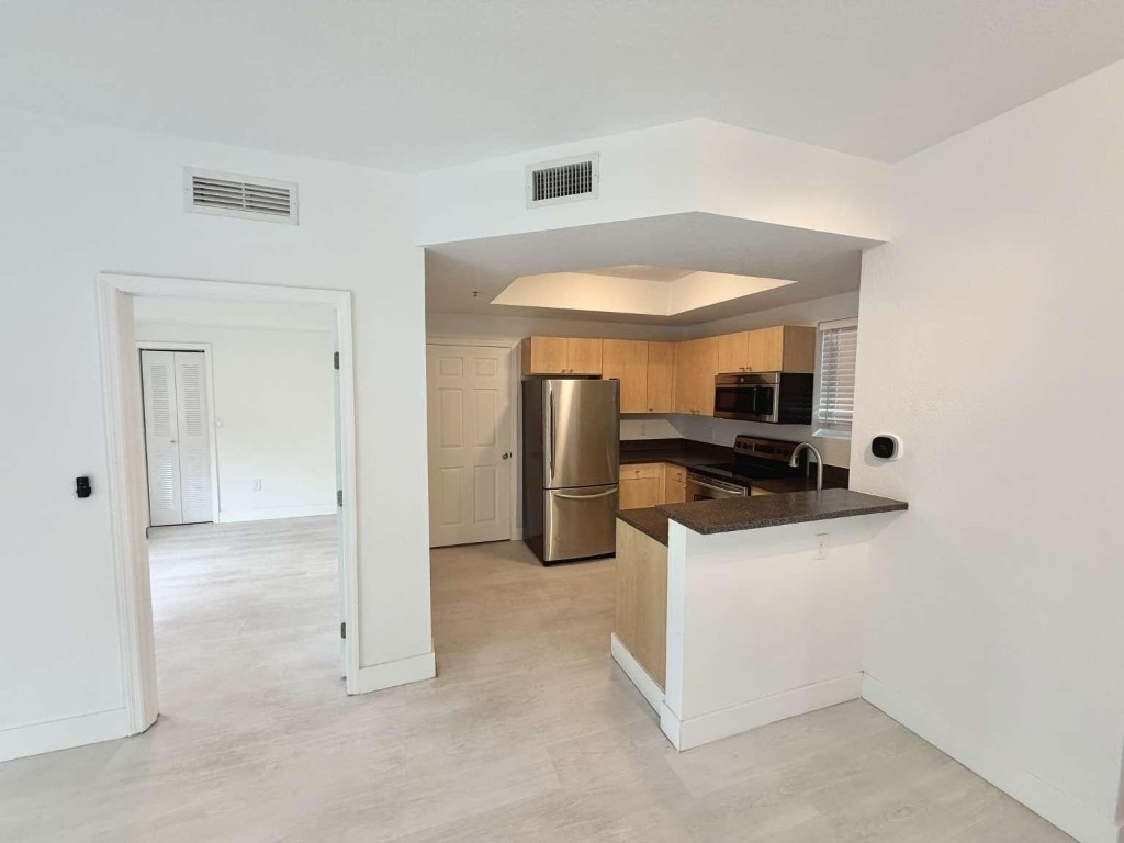 7516 Ne 1st Avenue - Photo 2