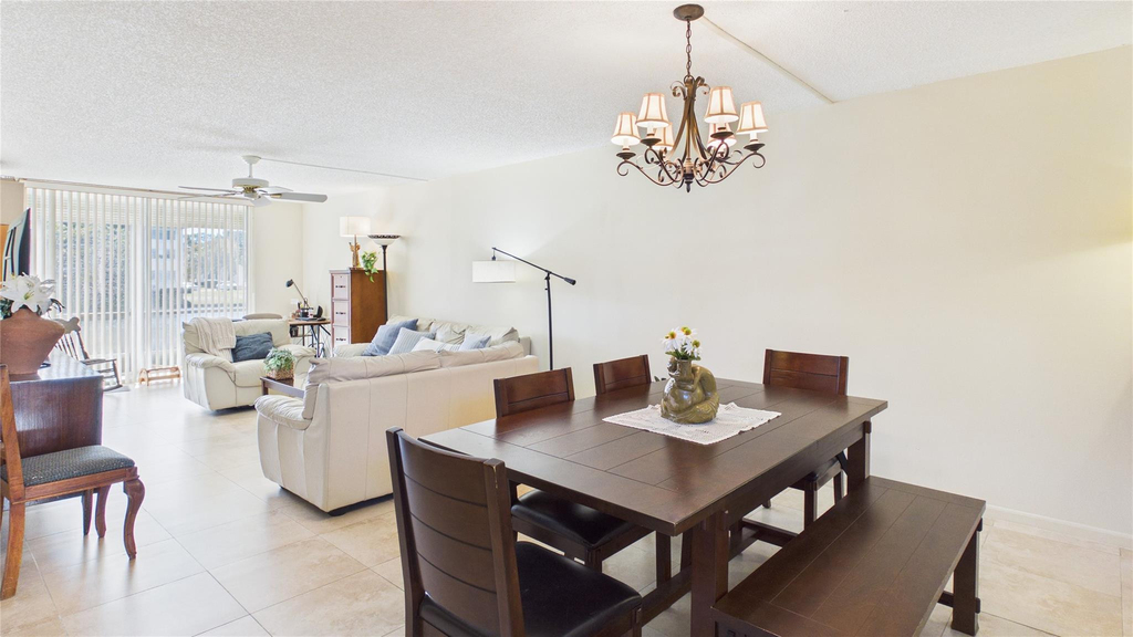 381 S Hollybrook Drive - Photo 2