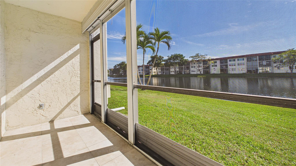381 S Hollybrook Drive - Photo 13