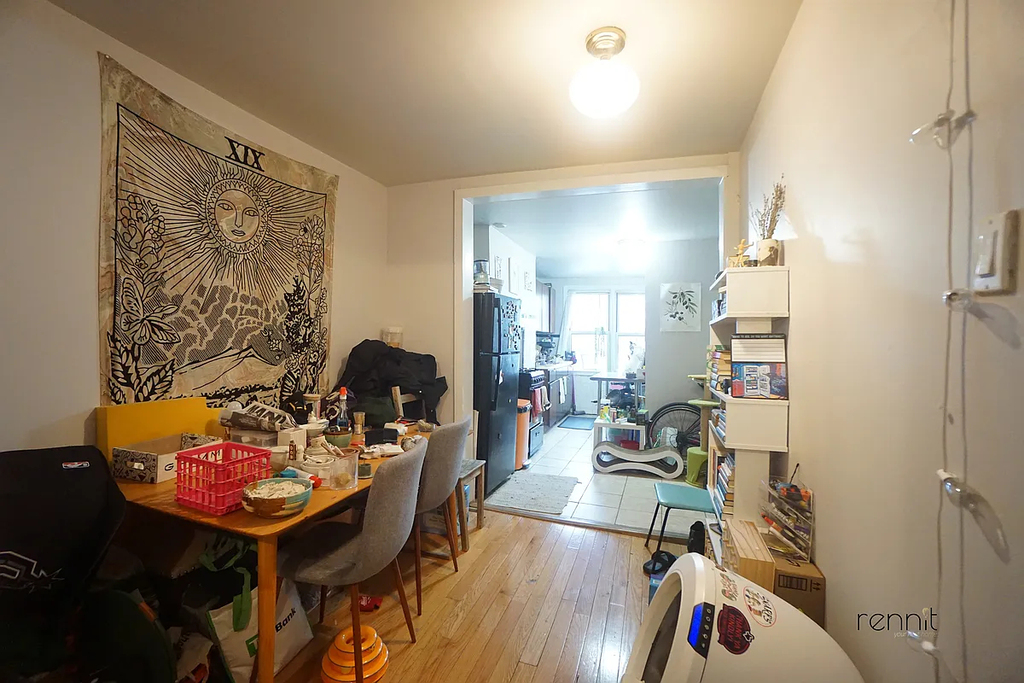 689 Park Avenue - Photo 0