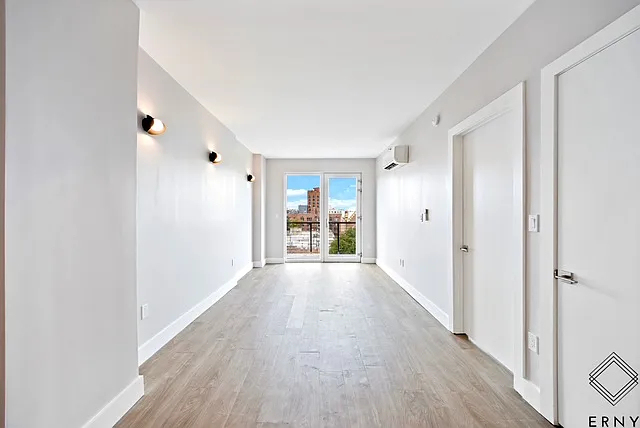 290 Linden Boulevard - Photo 3