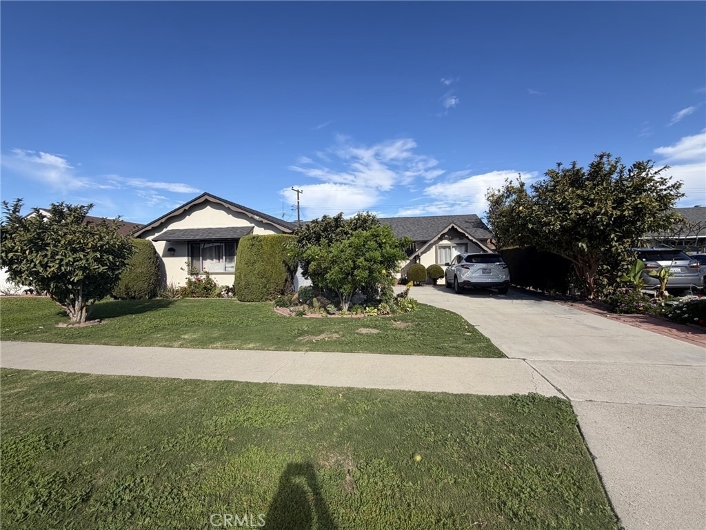 9551 Robin - Photo 0