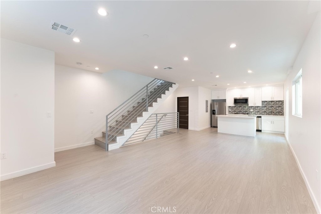 6845 N Haskell Avenue - Photo 17
