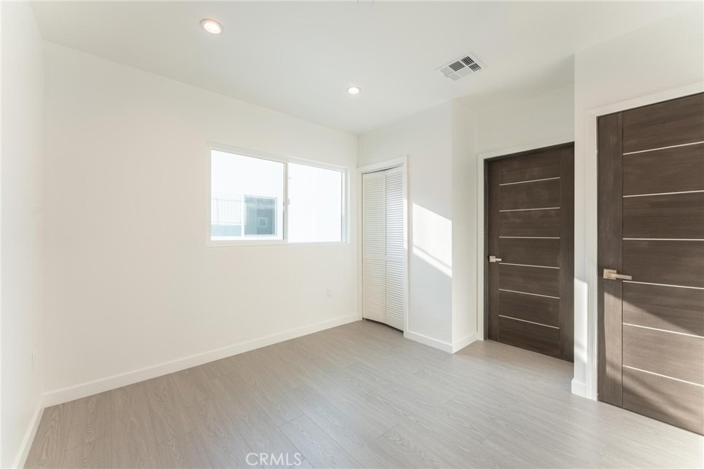 6845 N Haskell Avenue - Photo 8