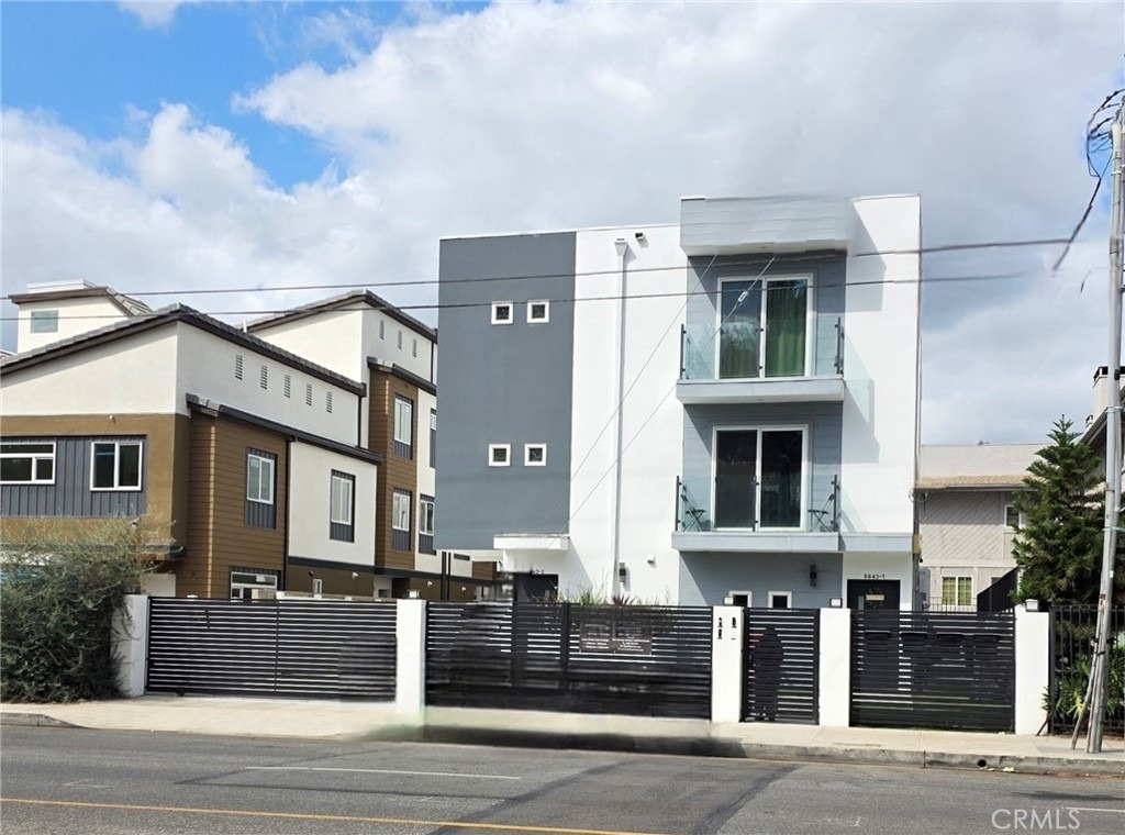 6845 N Haskell Avenue - Photo 0