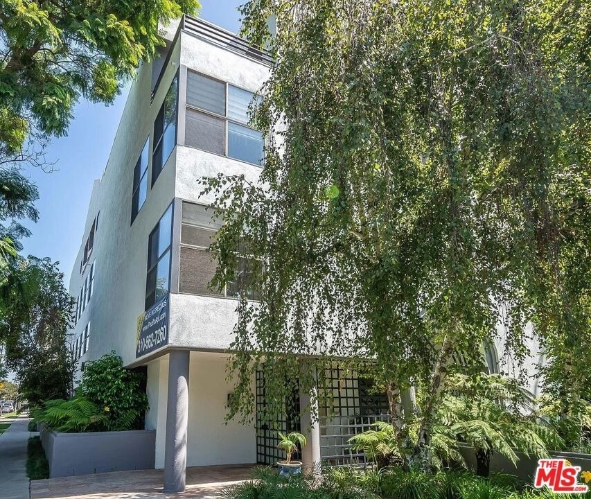 1610 Camden Avenue - Photo 9