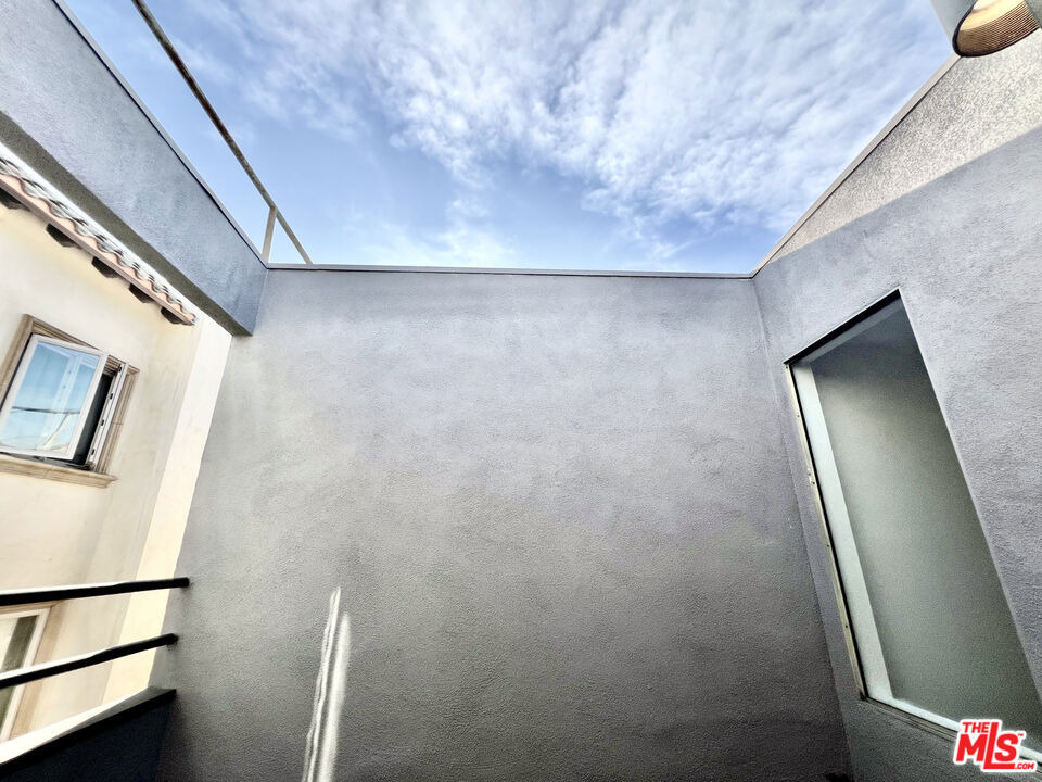 1610 Camden Avenue - Photo 8
