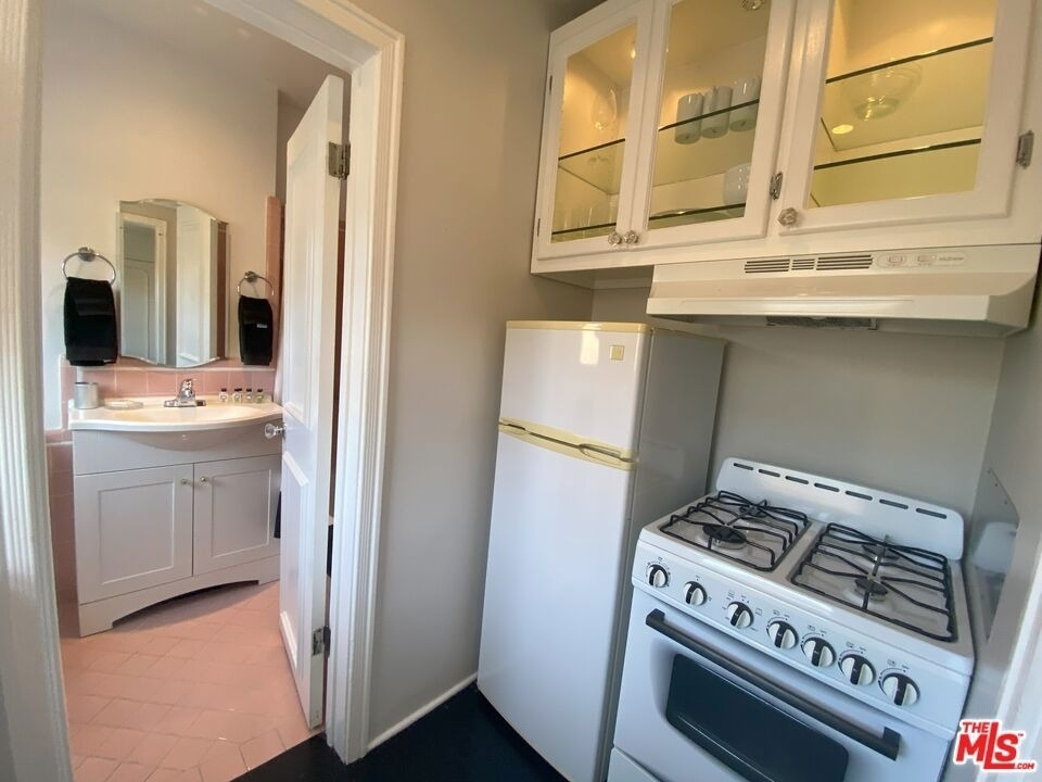 1724 El Cerrito Place - Photo 6