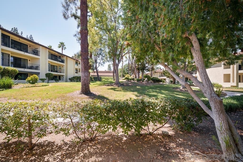 17637 Pomerado Rd - Photo 35