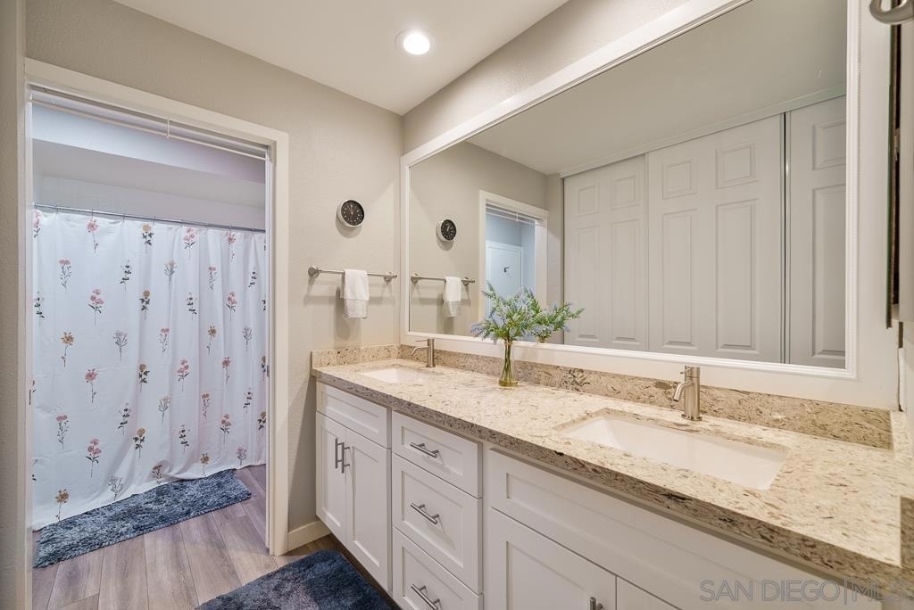 17637 Pomerado Rd - Photo 22