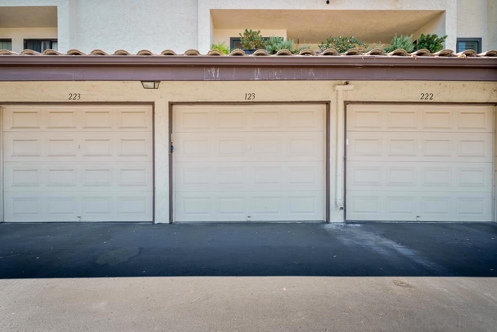 17637 Pomerado Rd - Photo 36