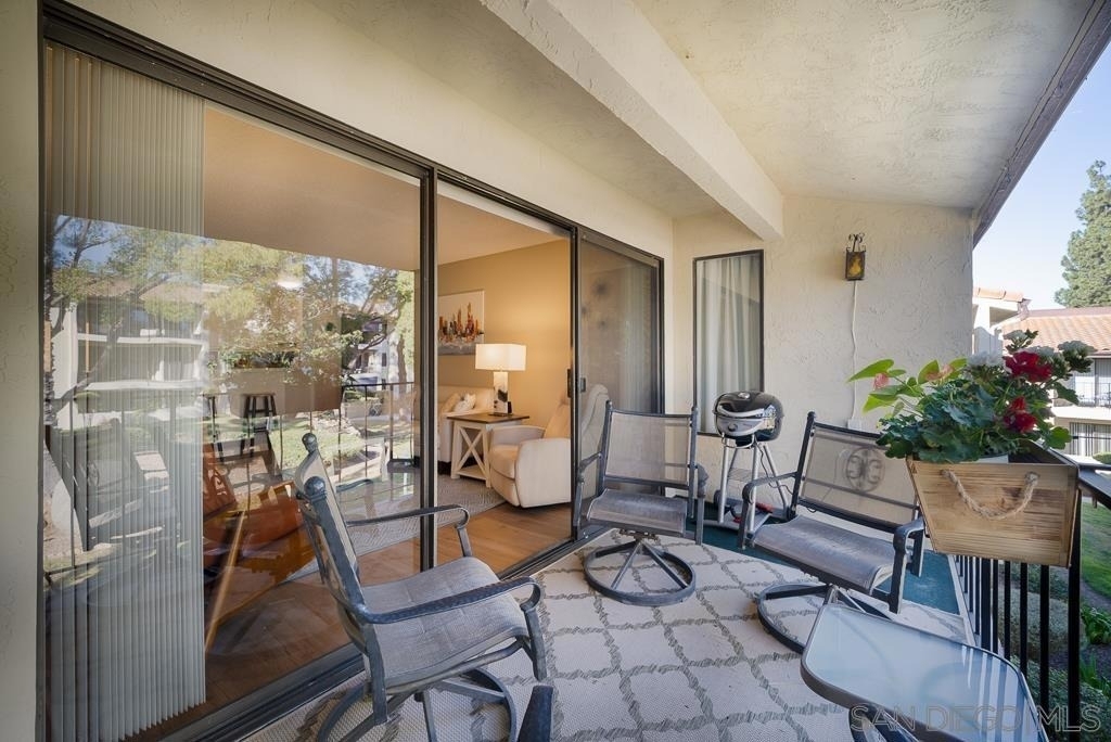 17617 Pomerado Rd - Photo 25