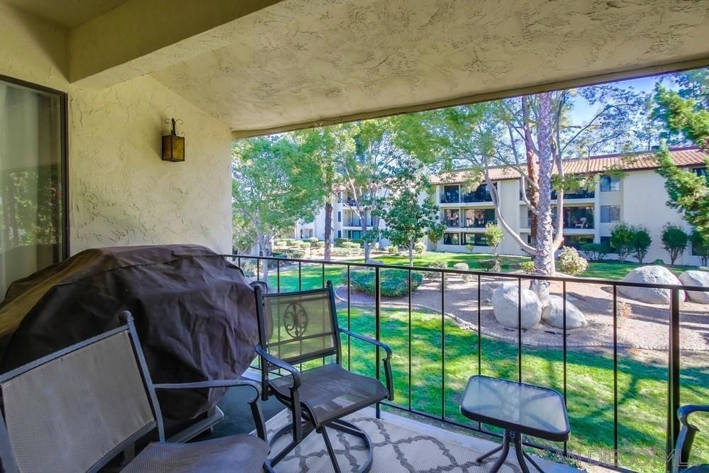 17617 Pomerado Rd - Photo 26