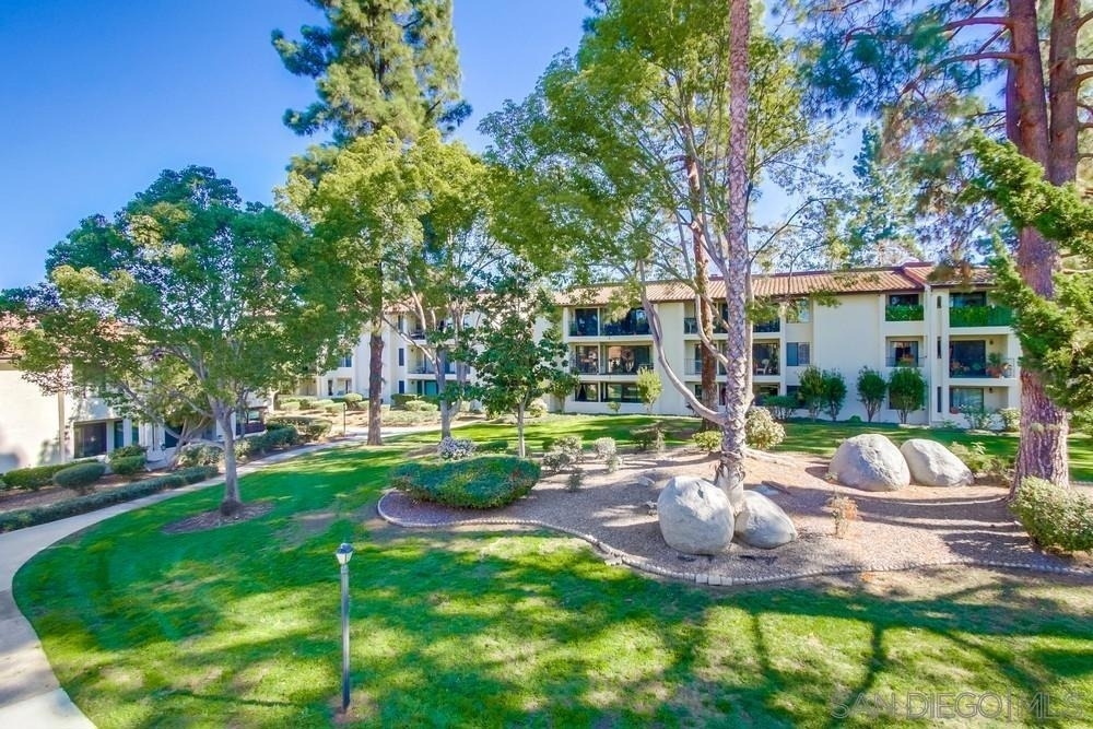 17617 Pomerado Rd - Photo 30