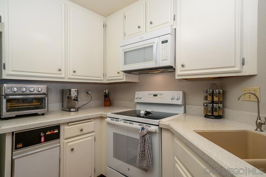 17617 Pomerado Rd - Photo 13