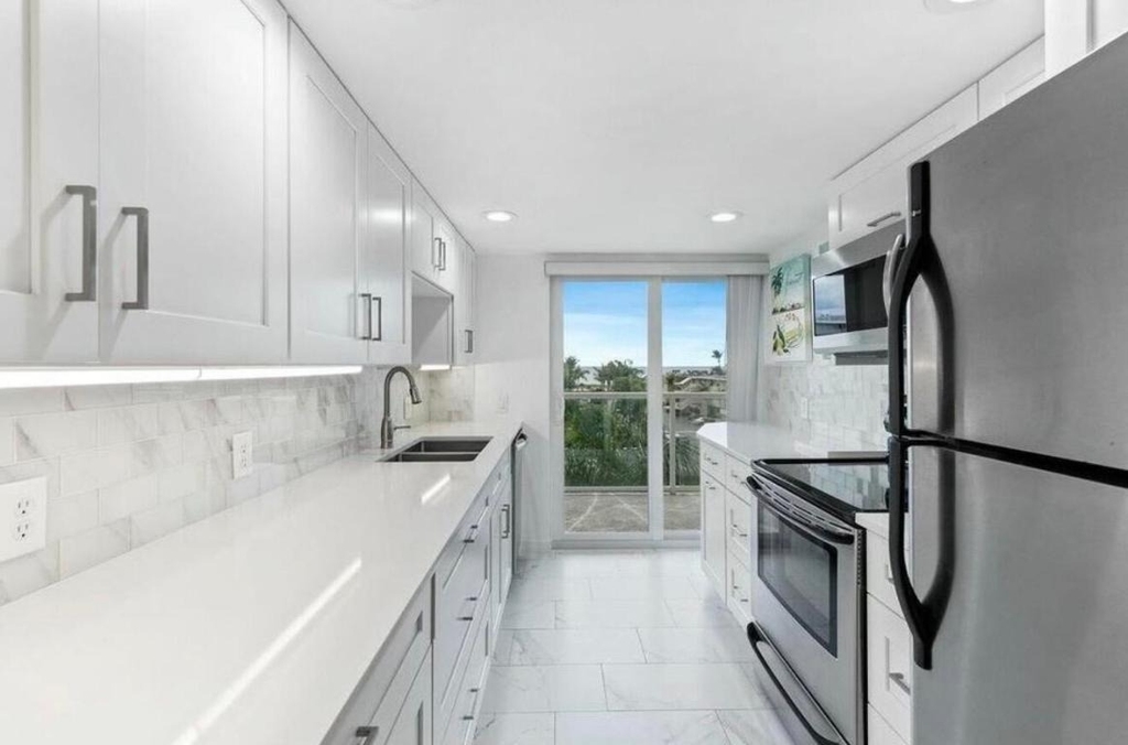 2560 S Ocean Boulevard - Photo 8