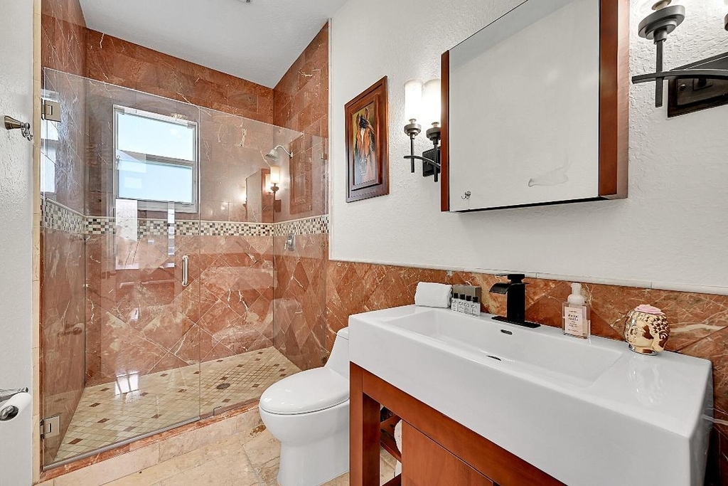 785 Ne 71st Street - Photo 31