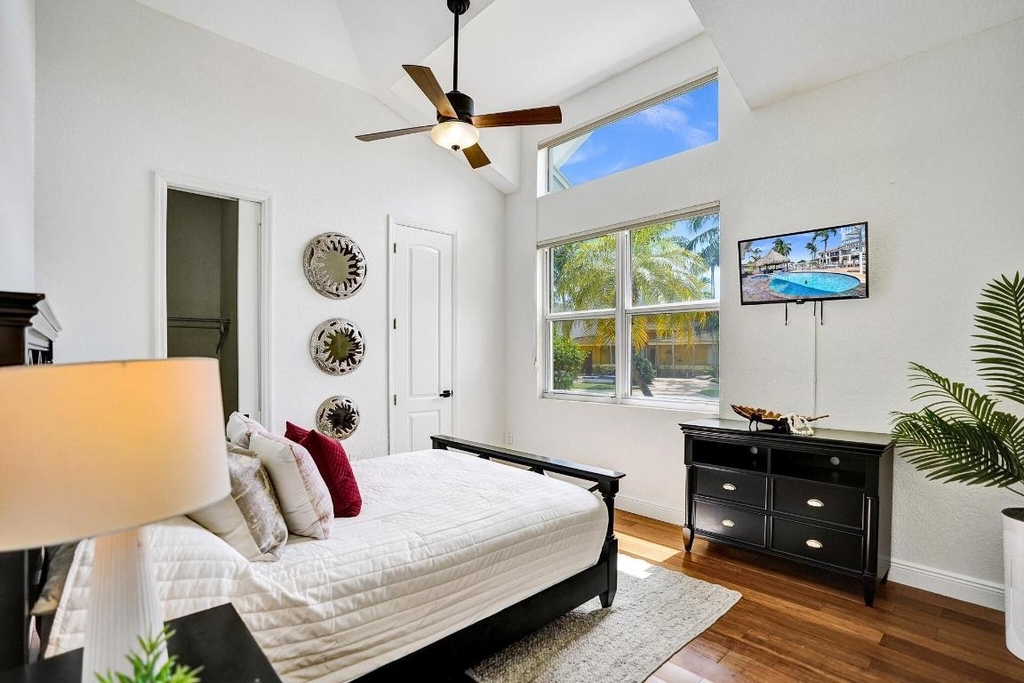 785 Ne 71st Street - Photo 32