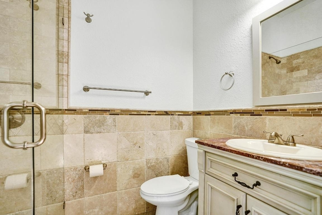 785 Ne 71st Street - Photo 33