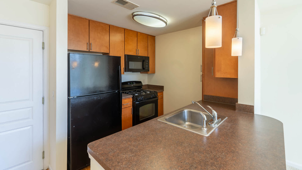 6210 Belcrest Road - Photo 56