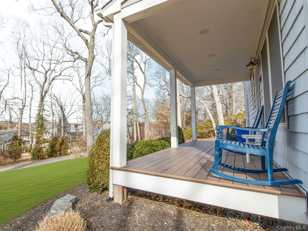 485 Hickory Avenue - Photo 5