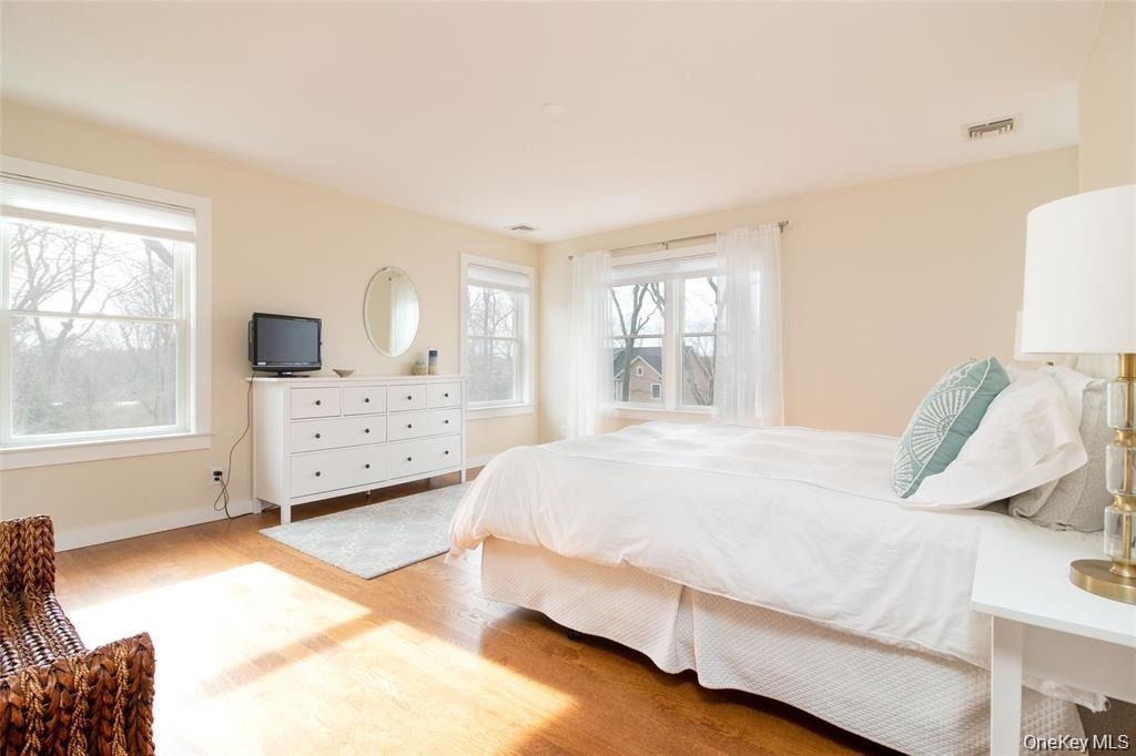 485 Hickory Avenue - Photo 18