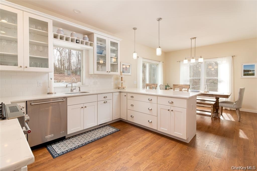 485 Hickory Avenue - Photo 13
