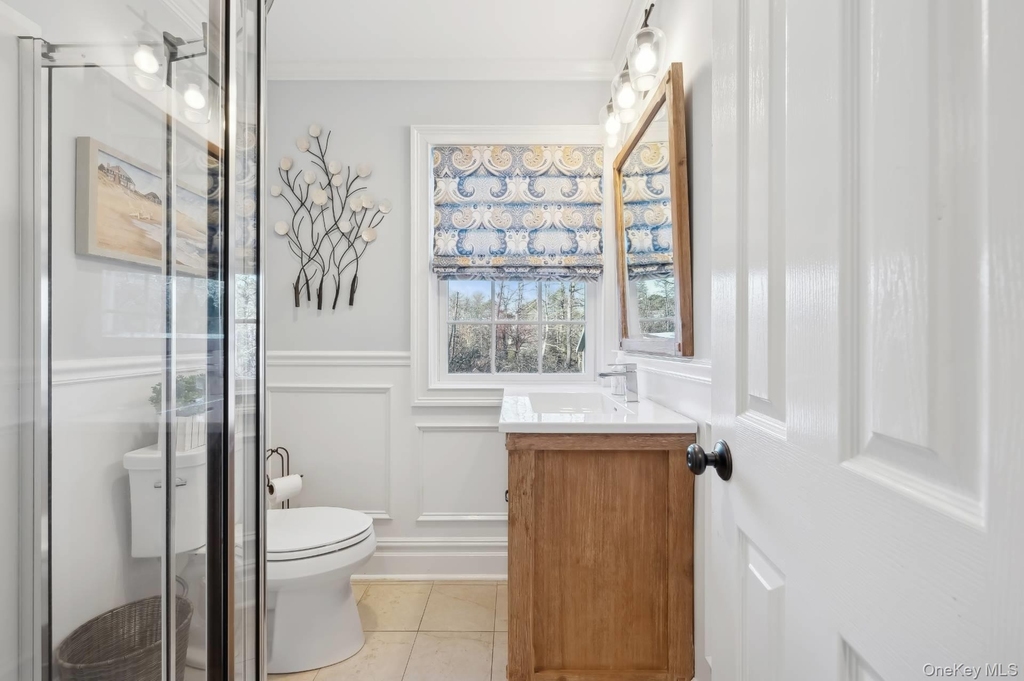 47 Bathing Beach Road - Photo 10