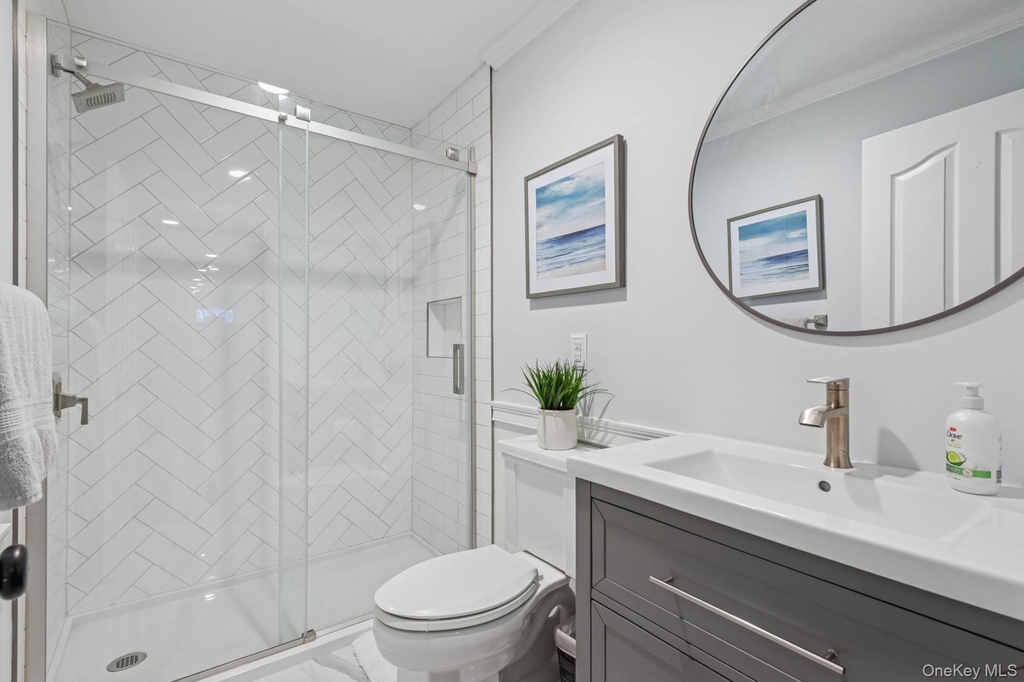 47 Bathing Beach Road - Photo 19