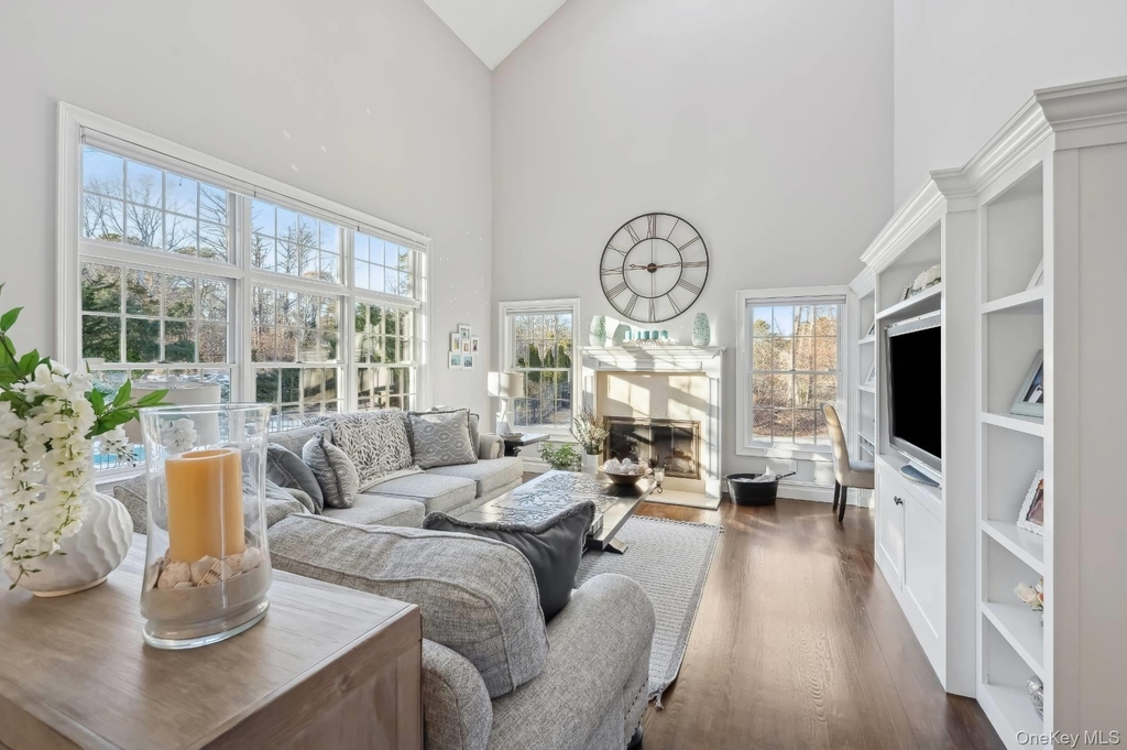 47 Bathing Beach Road - Photo 3