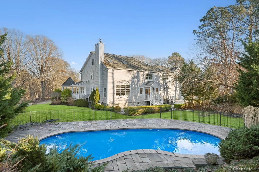 47 Bathing Beach Road - Photo 1