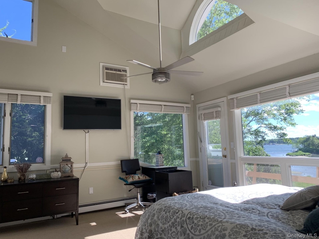 42 Towd Point Road - Photo 7