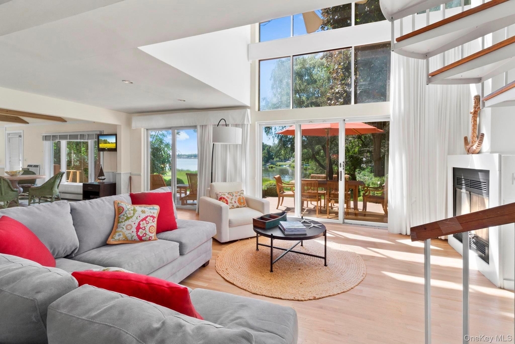 42 Towd Point Road - Photo 5