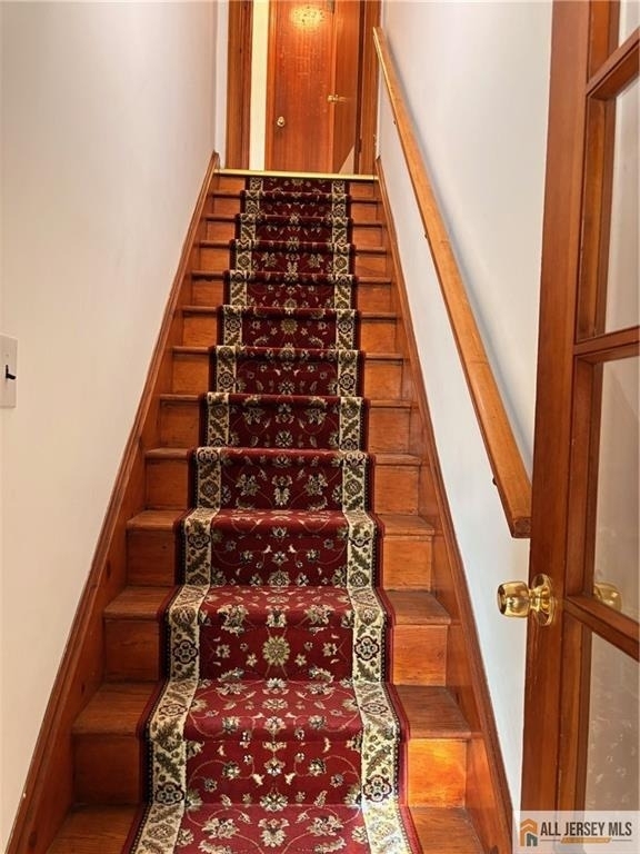 18 Fountain Street - Photo 4