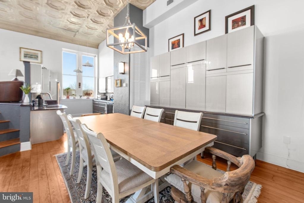 809 Caroline Street - Photo 12