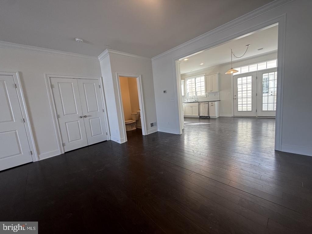602 D Street - Photo 5