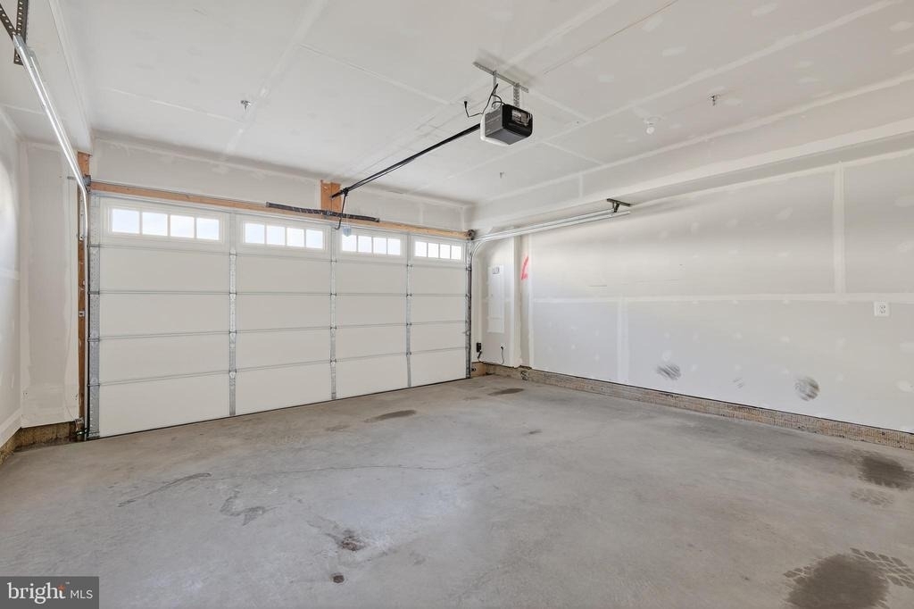 1023 Flester Lane - Photo 34