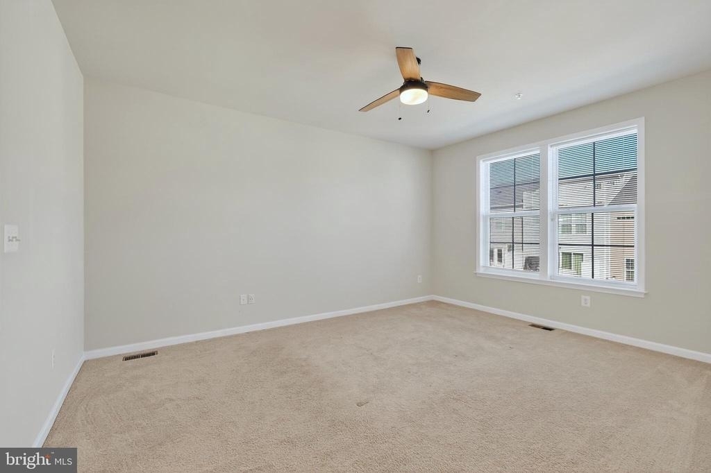 1023 Flester Lane - Photo 18