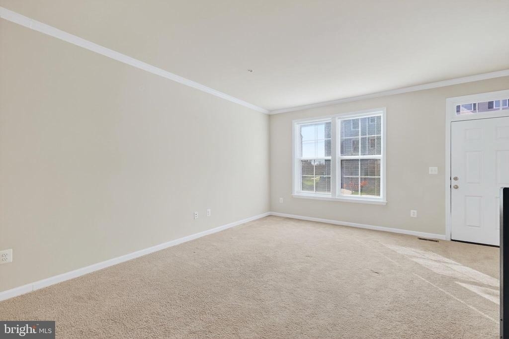 1023 Flester Lane - Photo 3