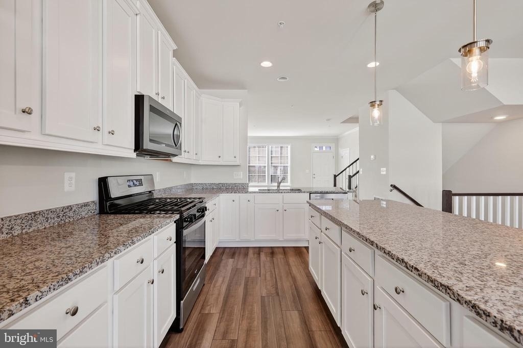 1023 Flester Lane - Photo 12